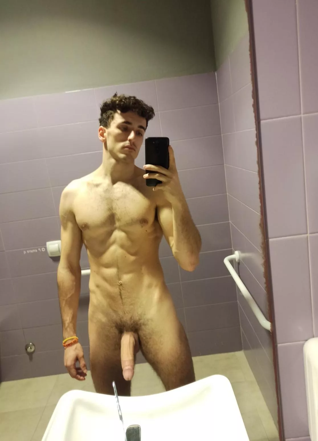 Let’s fuck in gym bathrooms