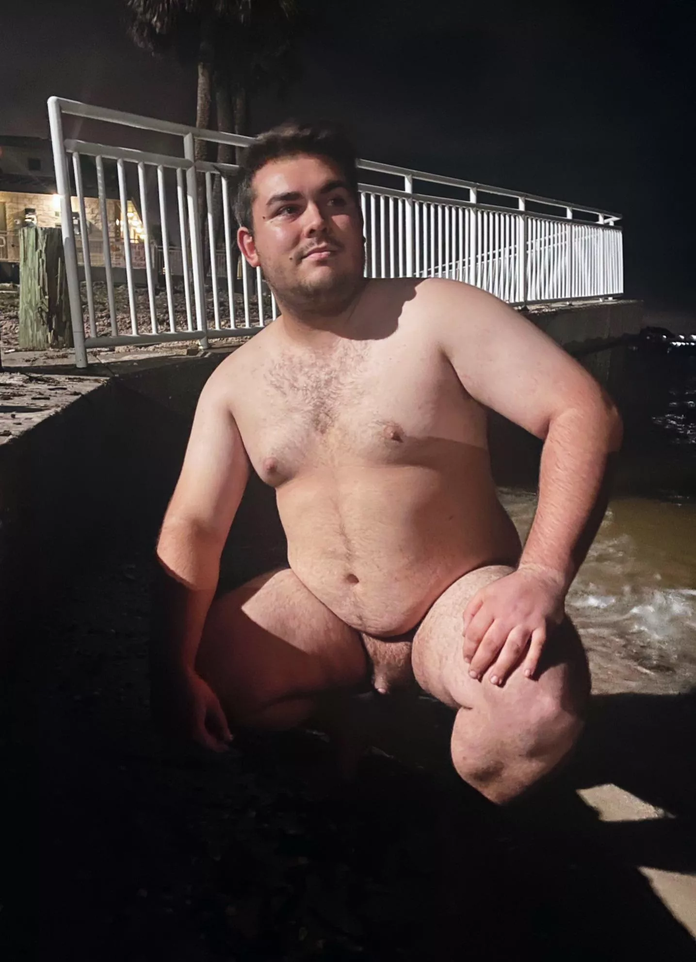 nothing bonds friends for life like getting drunk and going skinny dipping 😬 (26)