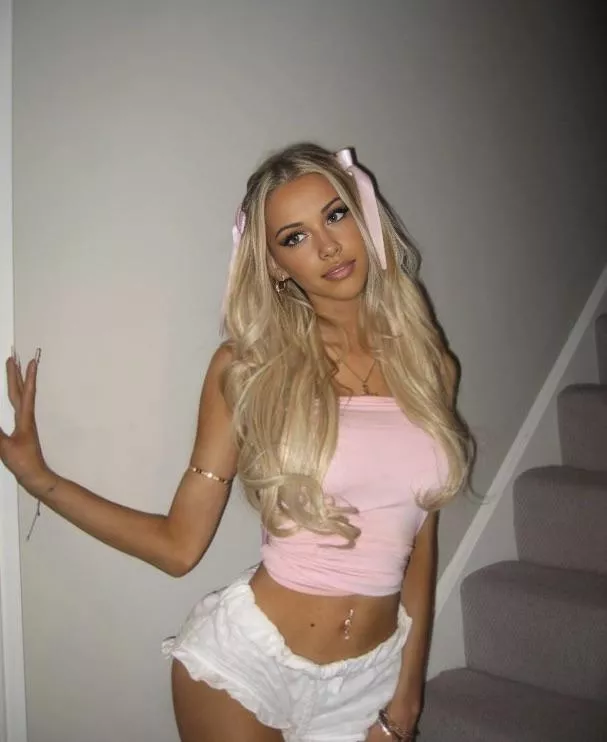 Sara (@saraditchlifts)