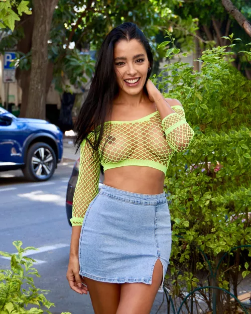 Would i make you look twice?