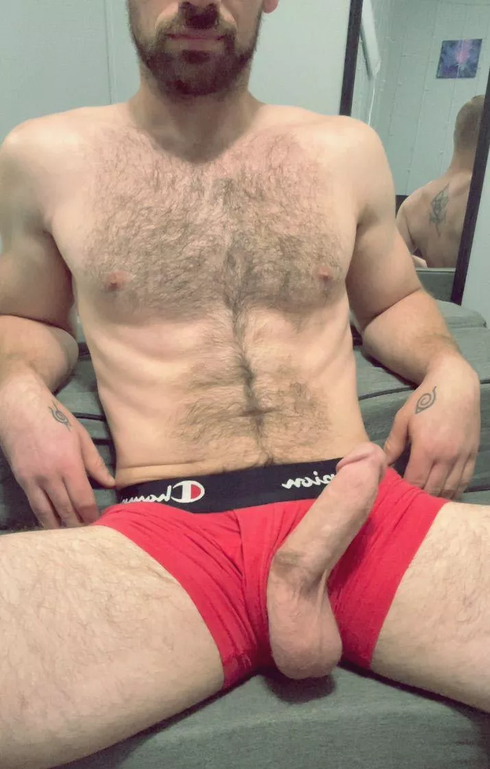 (32) Hey bro, you want to Hangout?