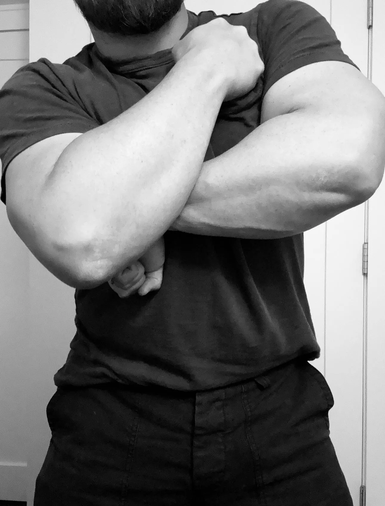 Anyone happen to need all the air squeezed out of them 👉👈 [39]