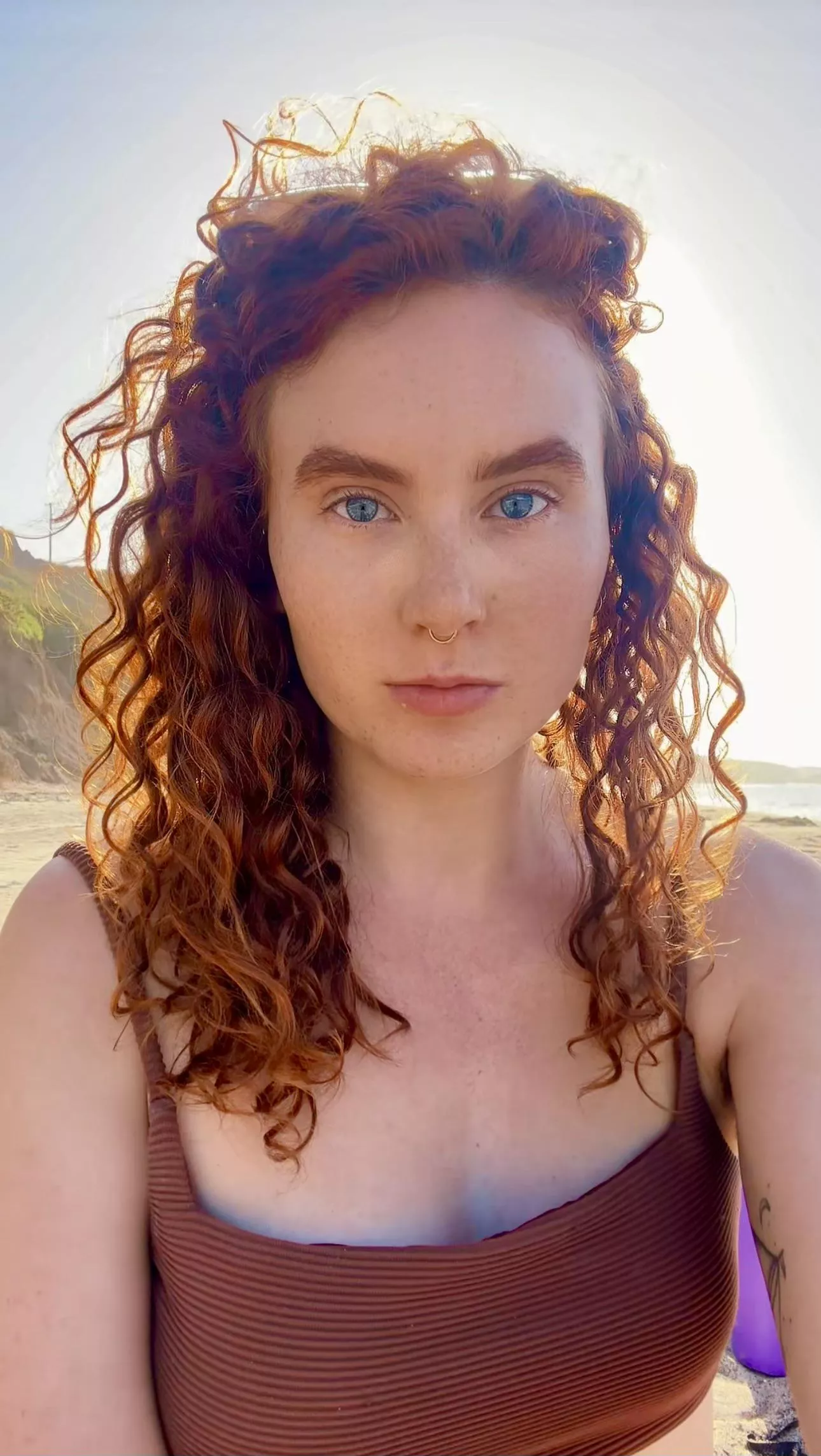 Come to the beach with me? 🙃🌊