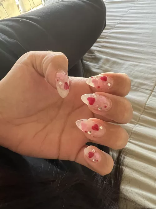do u like my new nails? 