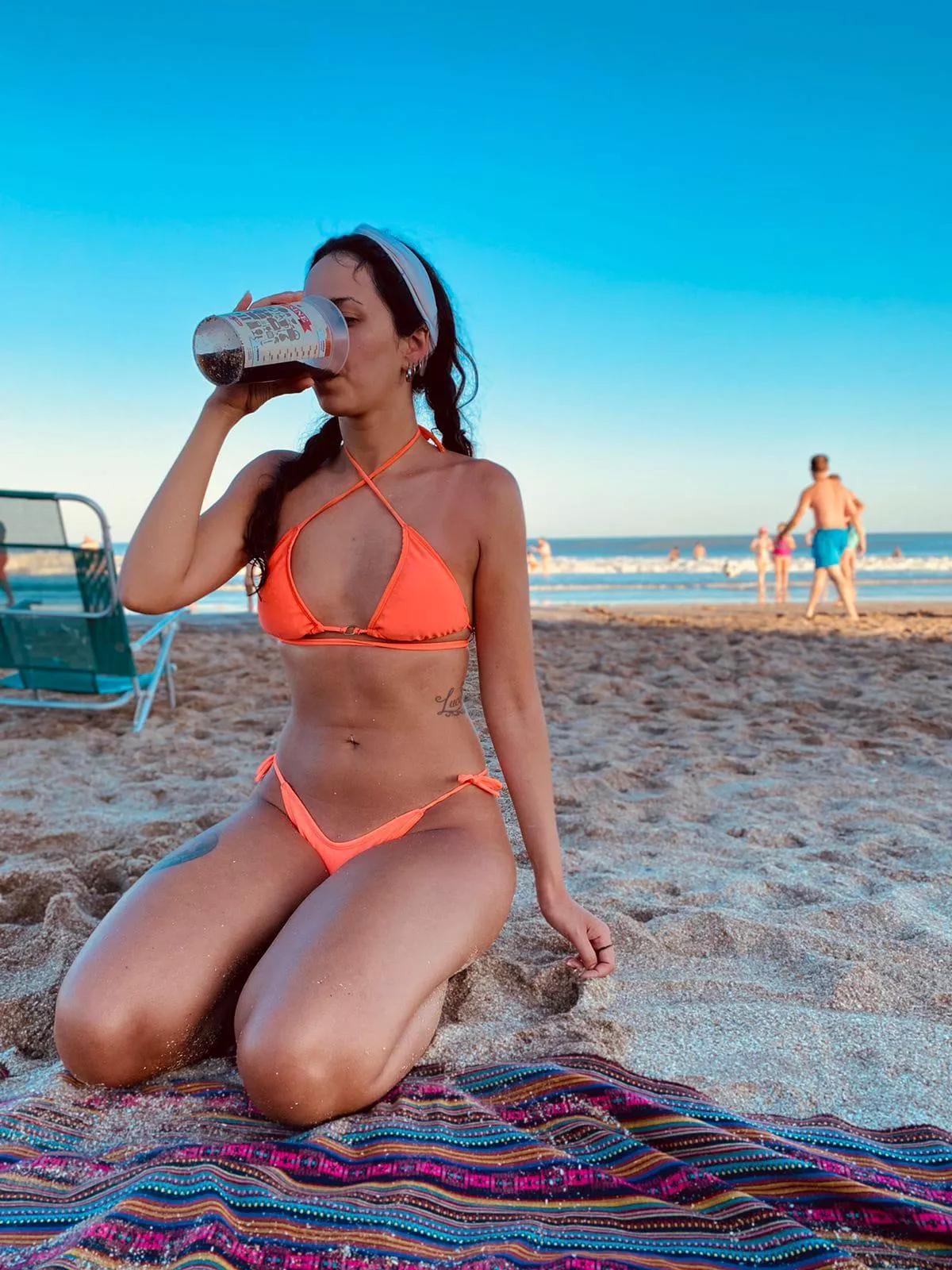 do you want to take off my swimsuit or leave it on my body?