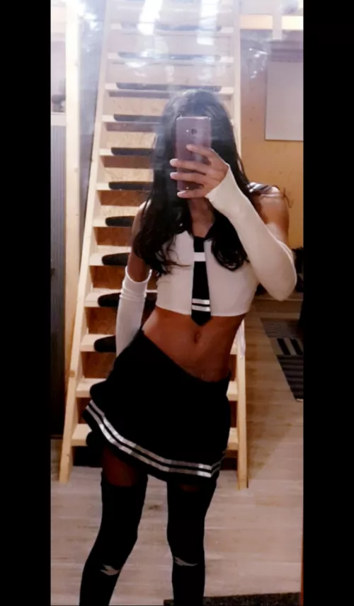 Magical Schoolgirl uses Charm ! ~