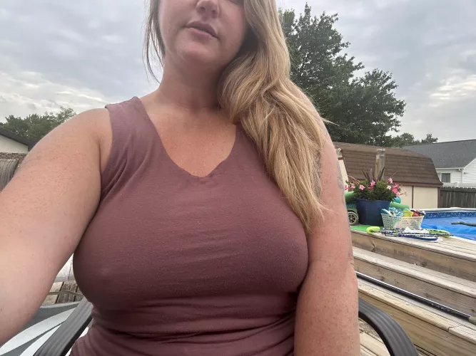 Morning coffee outside this morning ☕️ 