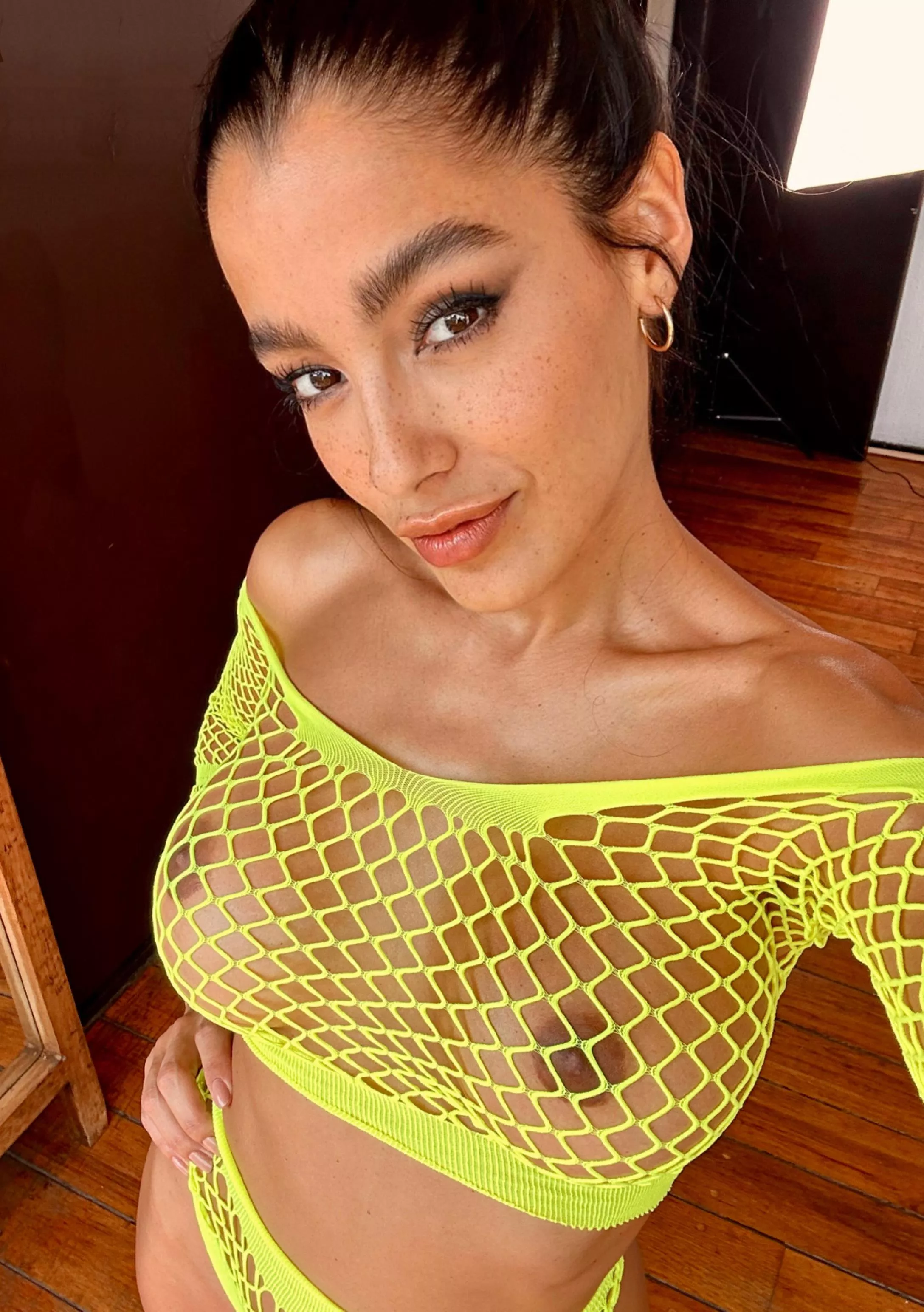 my ex didn’t really like my freckles, what do you think?