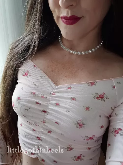 no bra under my crop top