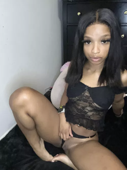 please cum spread her open 😫