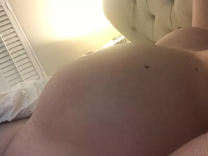 This mommy can’t wait to be “kissed” good night 🐱