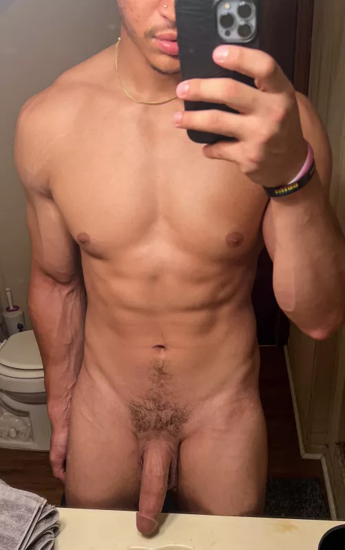 [24] This sub shows me the most love and I love yall for it 🖤