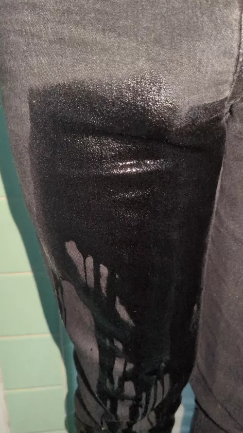 Completely flooded my black jeans (trans)