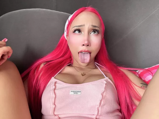 describe my face using one word