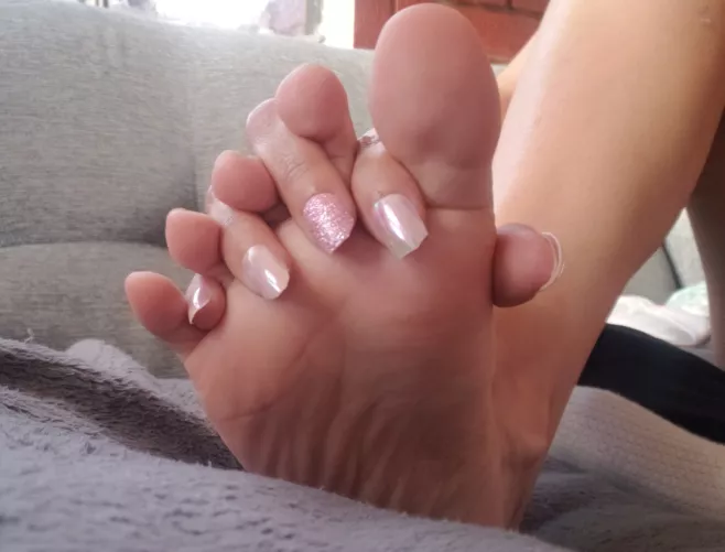 Do you like how I touch my fingers? 