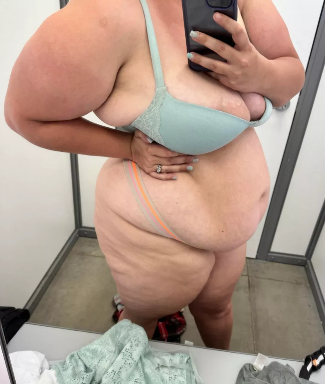 Hope my BBW bod brightens your day!