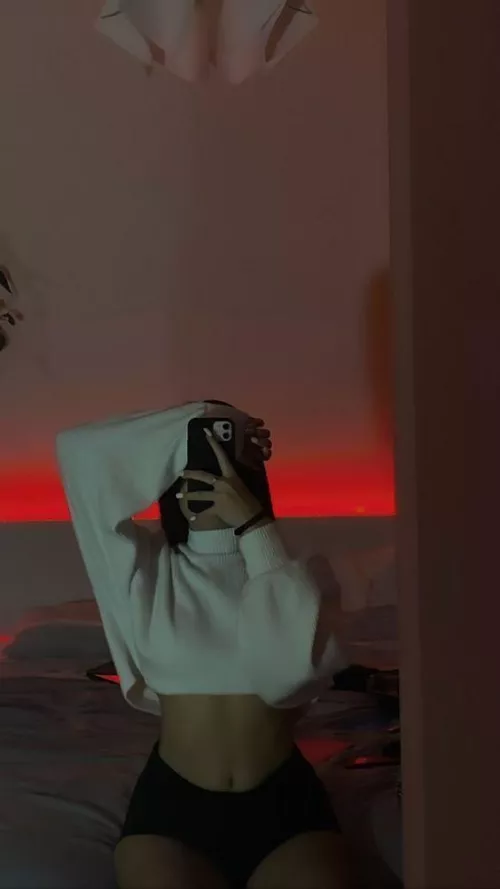 I am feeling sexy today. find me in comm