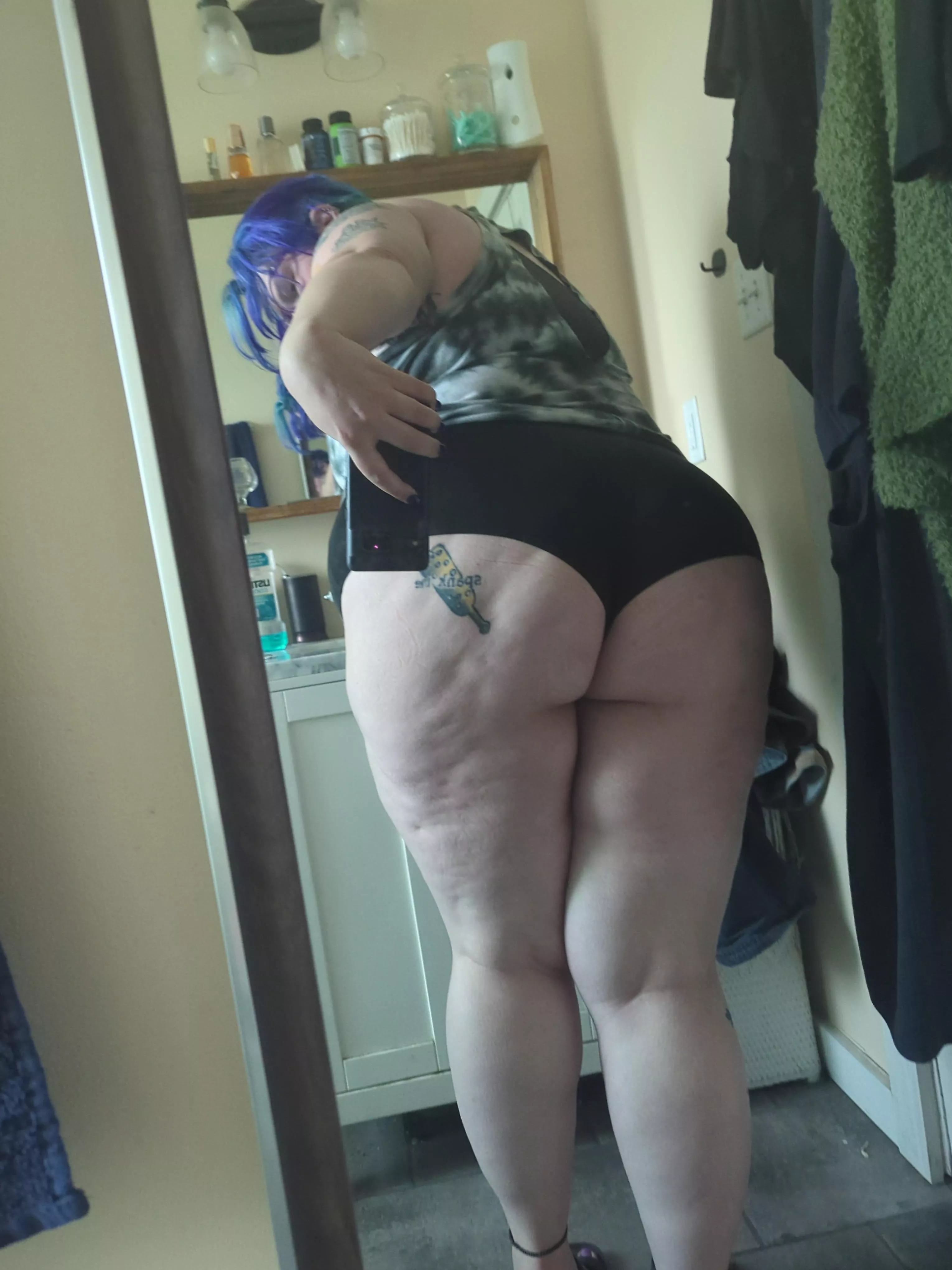 My ass looks so good 