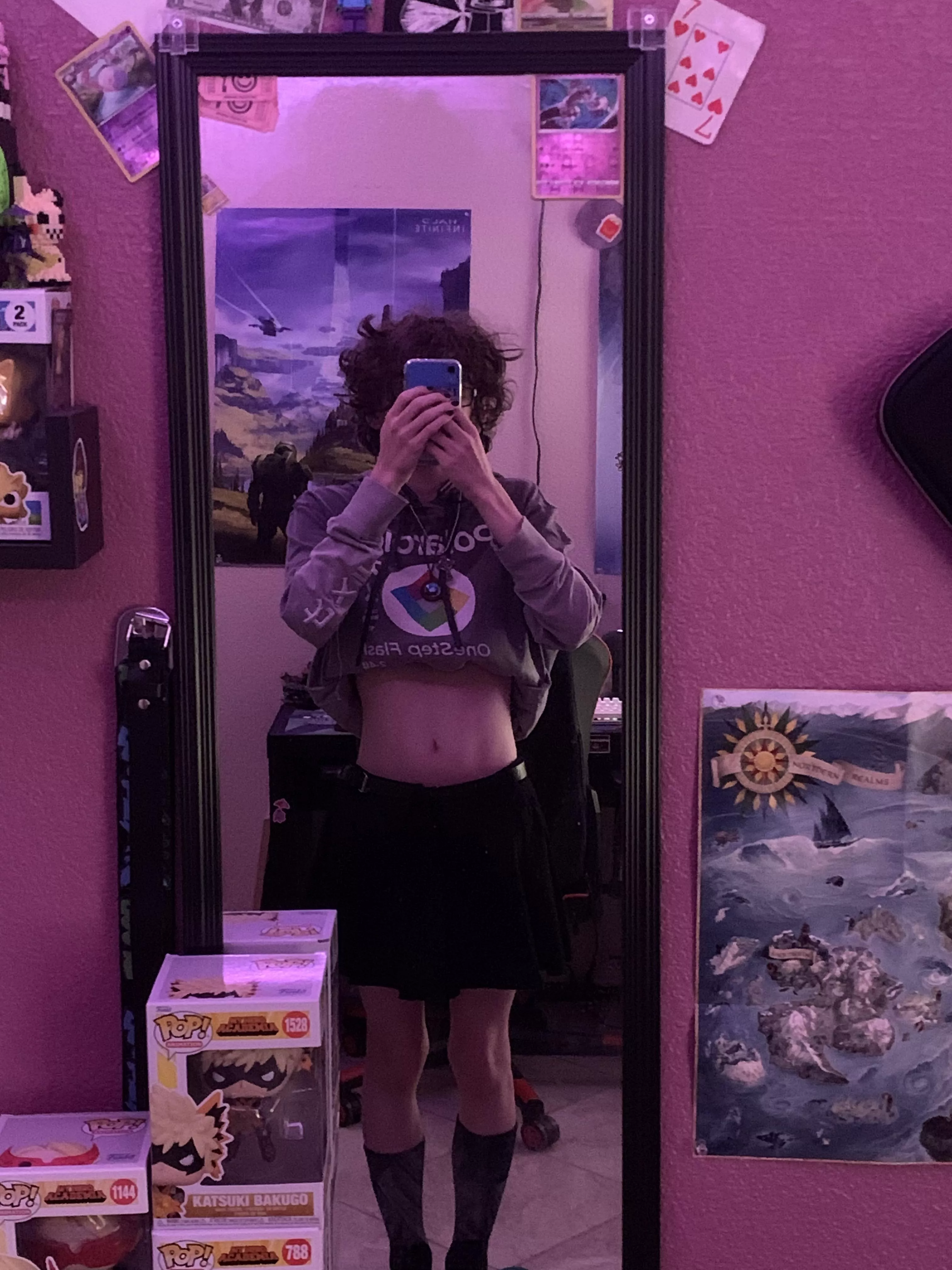 my thigh highs are dirty rn 😓