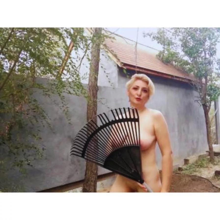 Need yard work done? Hire me, I won’t leaf🍃 until the job’s done❣️😁😂