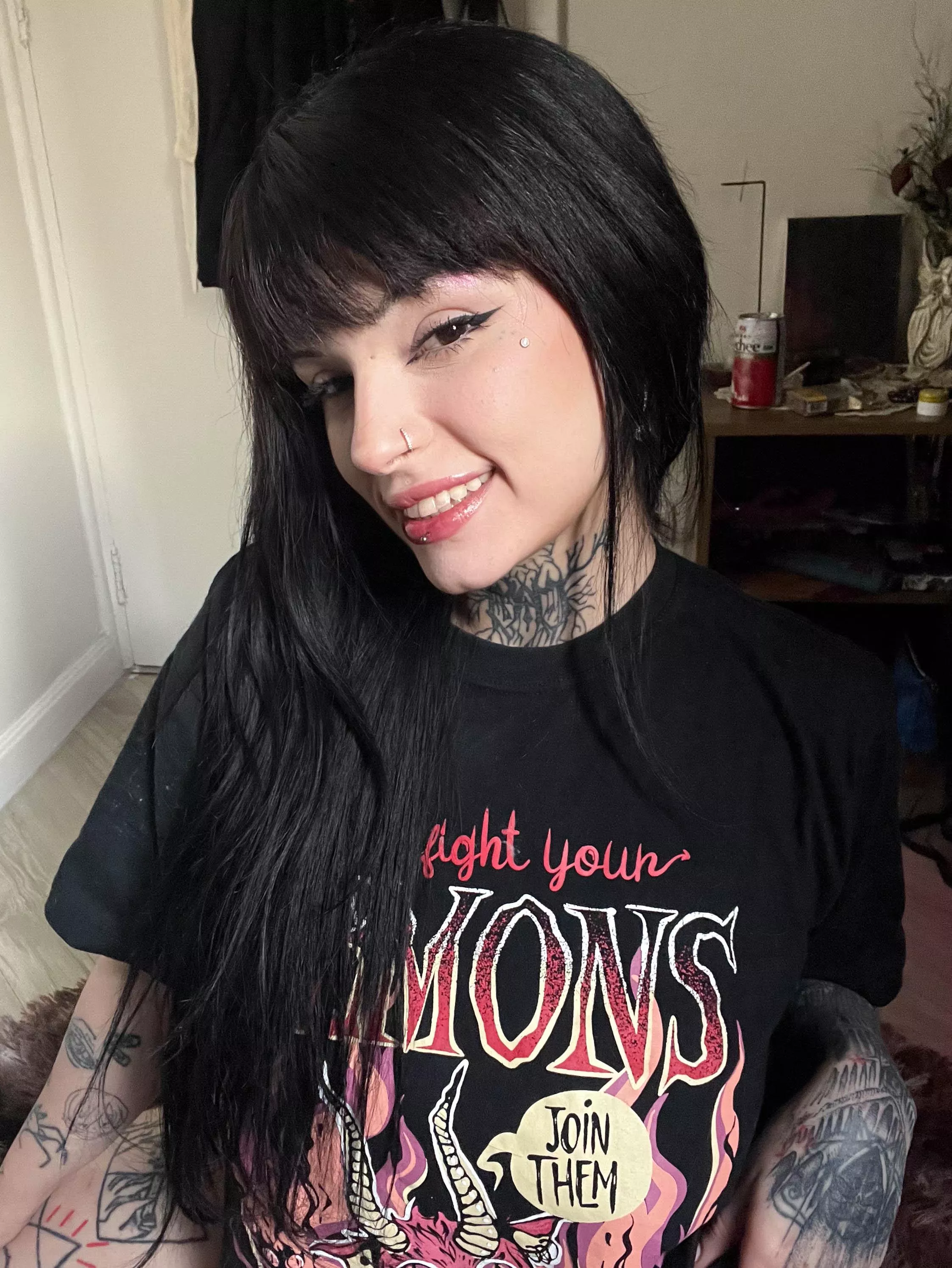 normalize boys being  pretty 