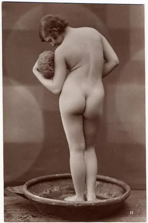 studio nude