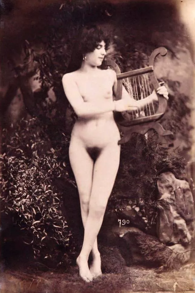 studio nude