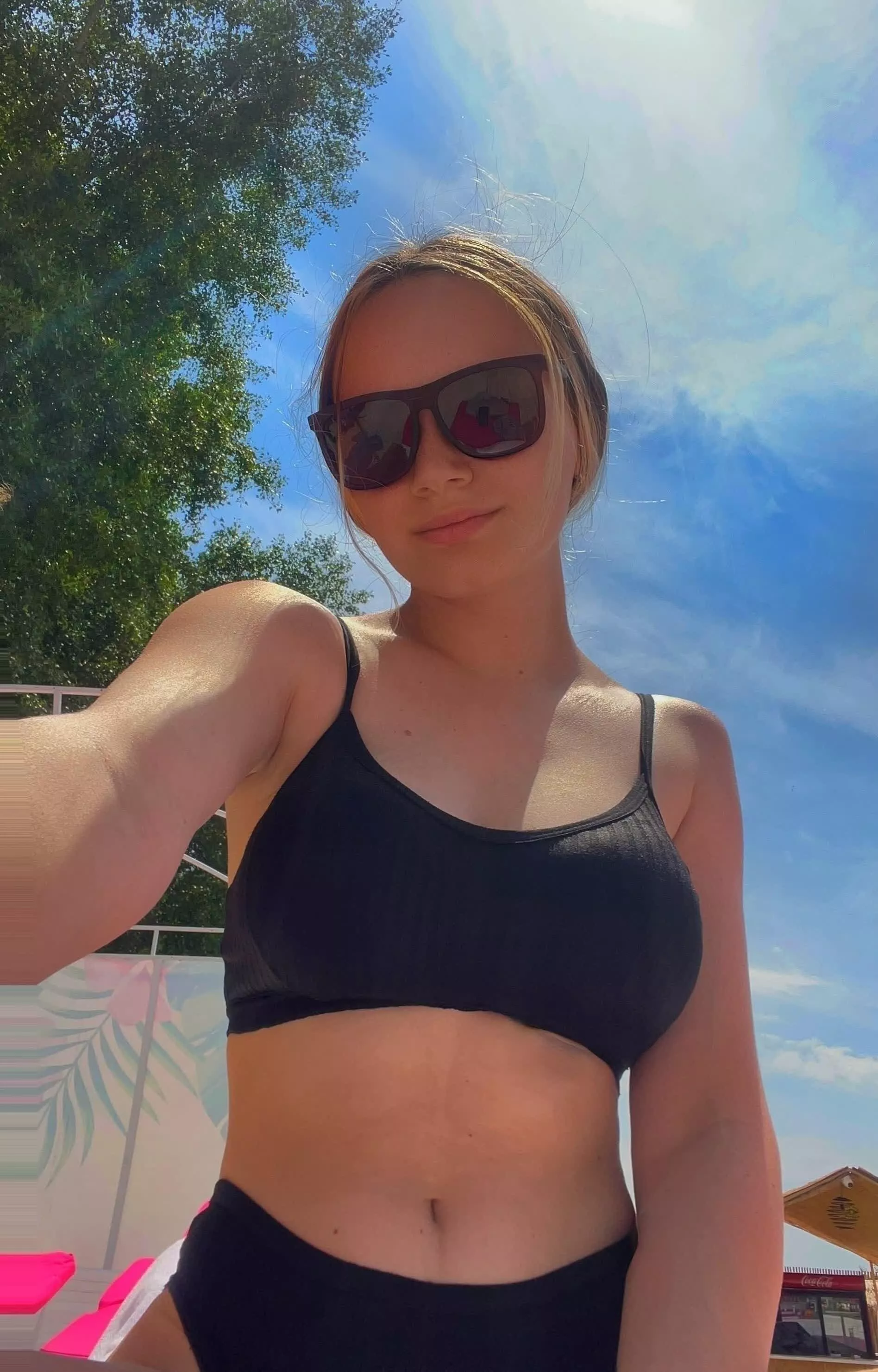 Summer is for midriffs