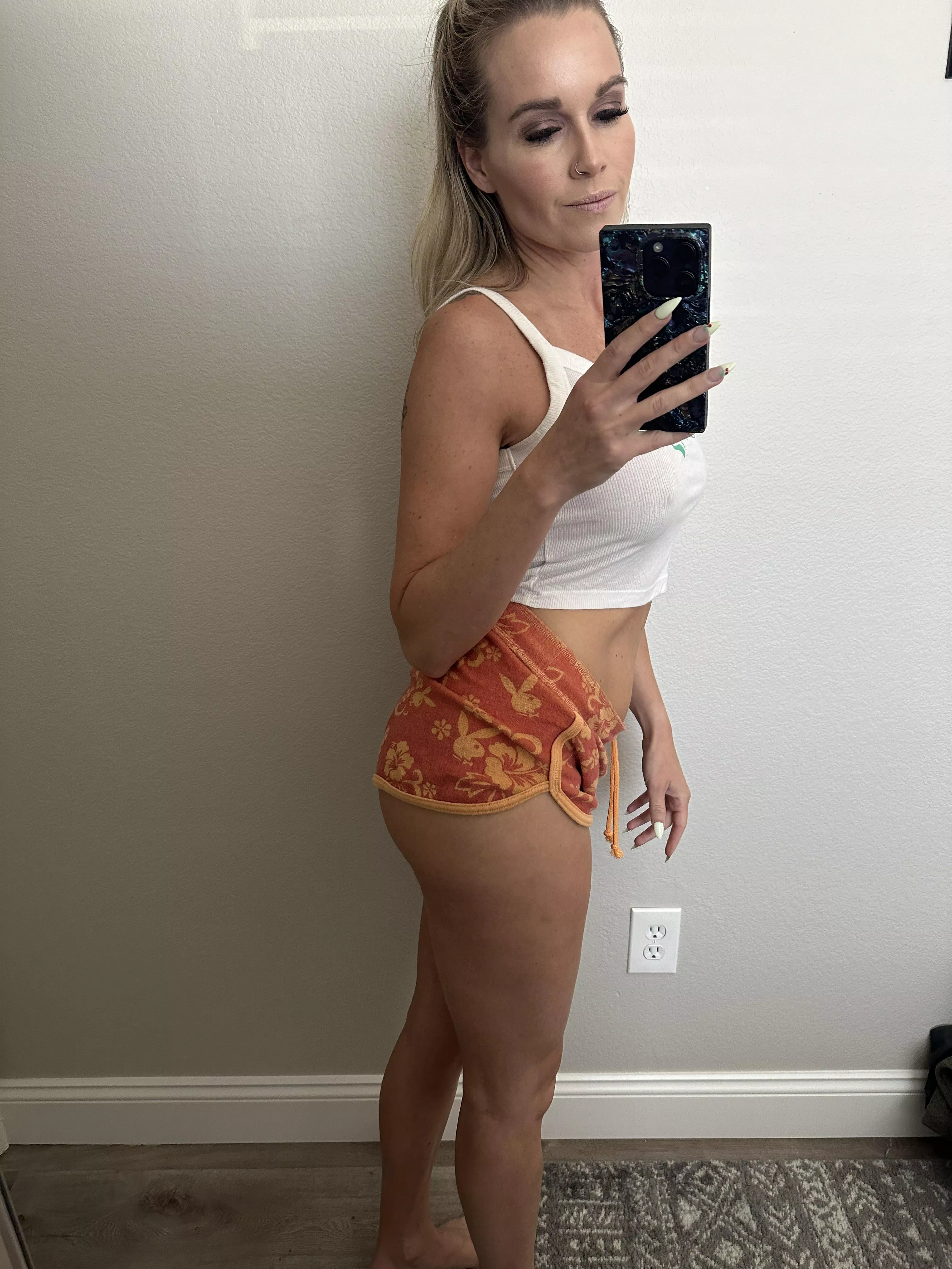 would you do me raw in front of this mirror?