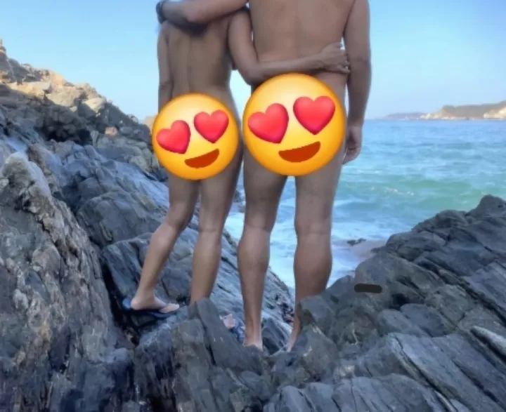 Young nudists near Tampa... Assemble! :)