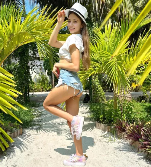 A little bit of sweetness to balance my classy look 