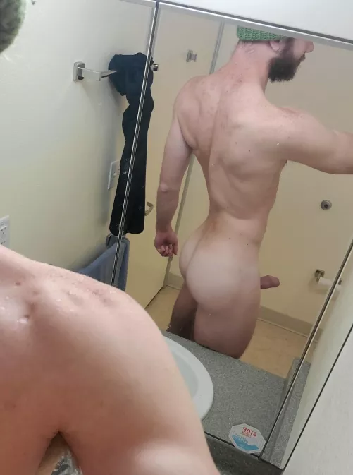 Anyone else get horny after a heavy leg workout?