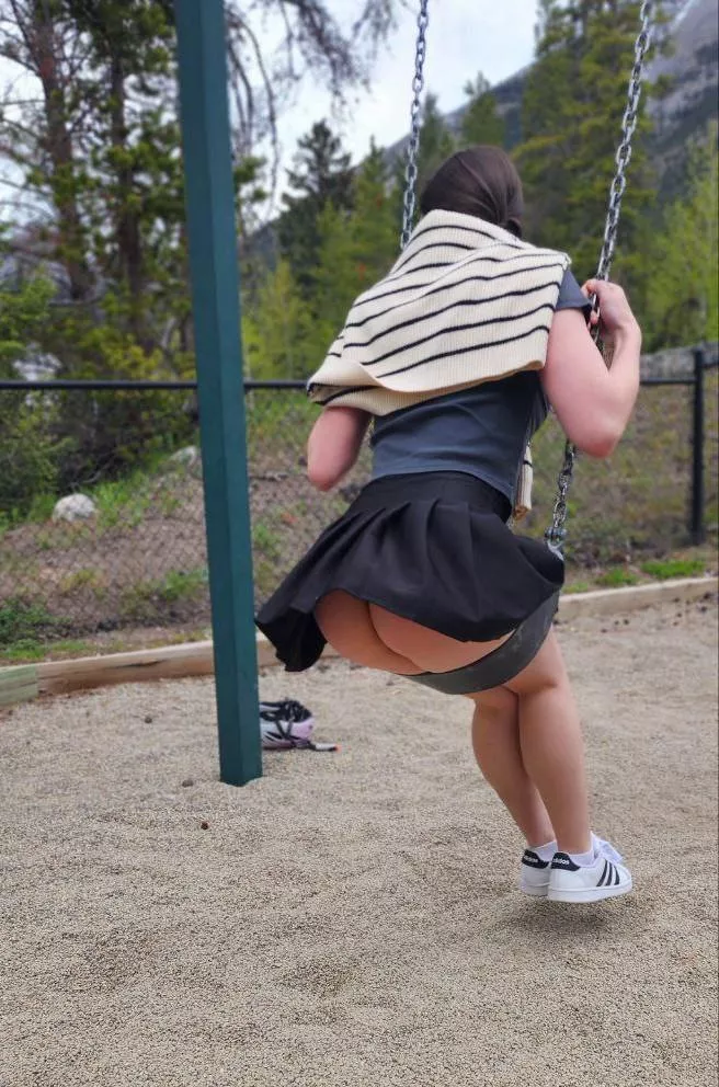 Daddy let me ride your swing