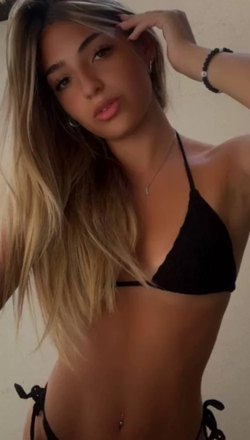 do you wanna watch me, fuck or eat me?