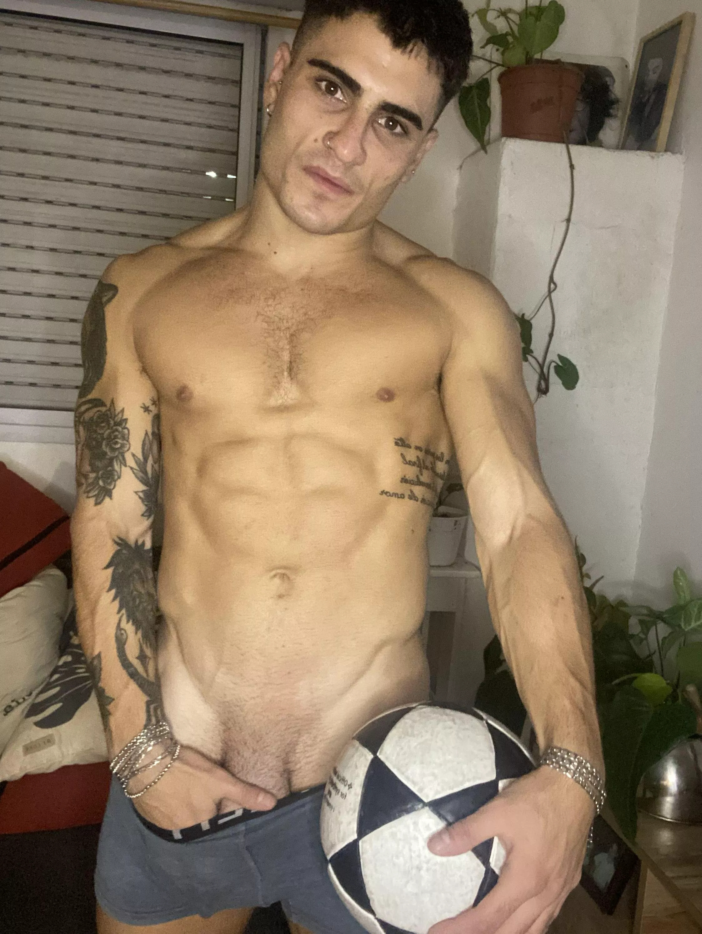 Does this soccer stud's bulge score a goal in your pants? 