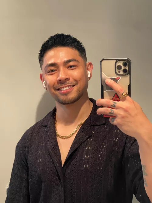 Finally I can wear this see through shirt with this weather!