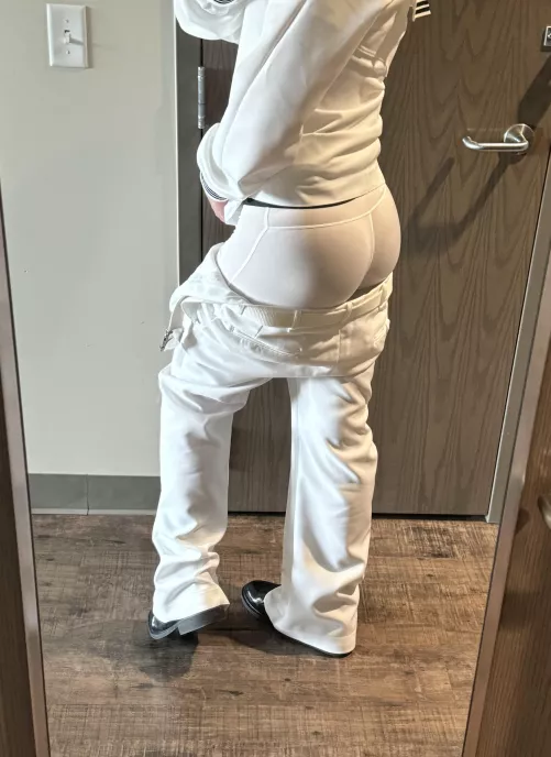 first post here, Navy! how do I look?