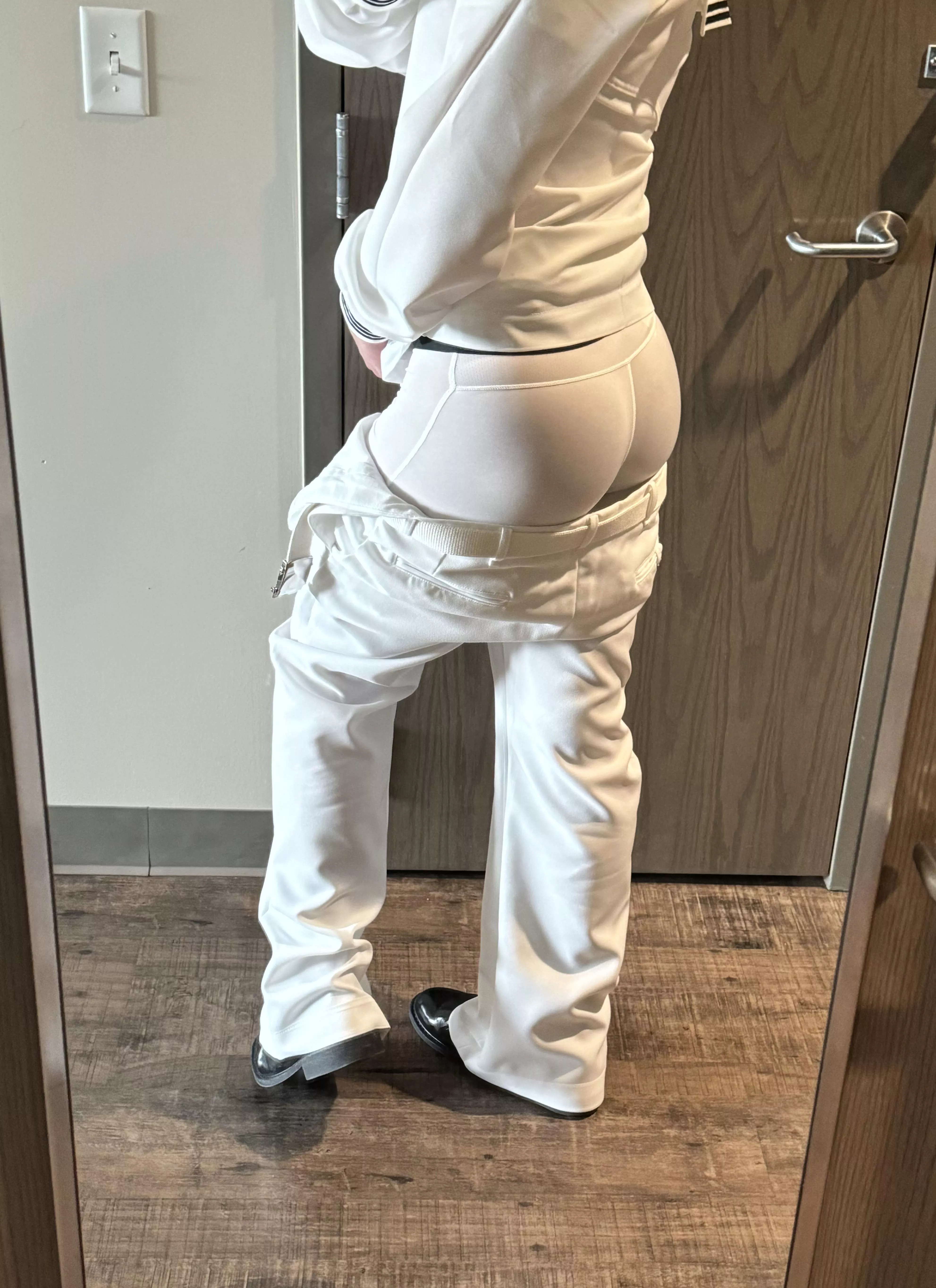 first post here, Navy! how do I look?