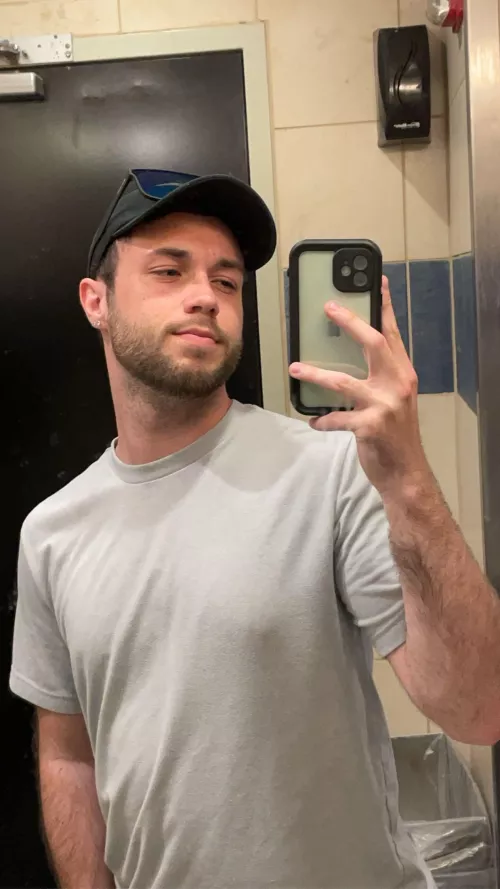 Happy Friday !! 🤩