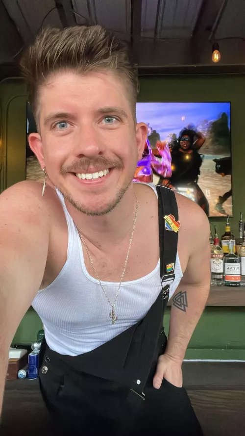 Happy Pride! Happily out for 15 years! 🥰🏳️‍🌈