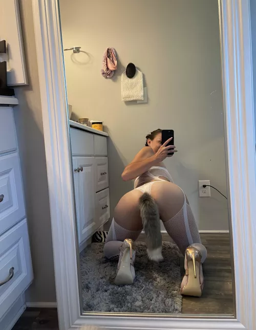 I want you to pull on my tail 