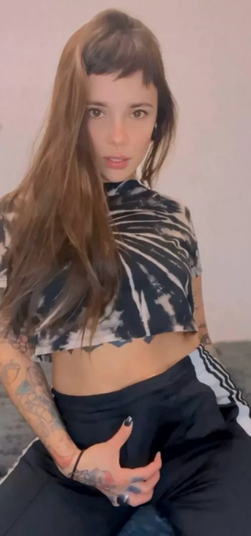 If we were at your place and i pulled it out asked you to suck it, what's your reply?

