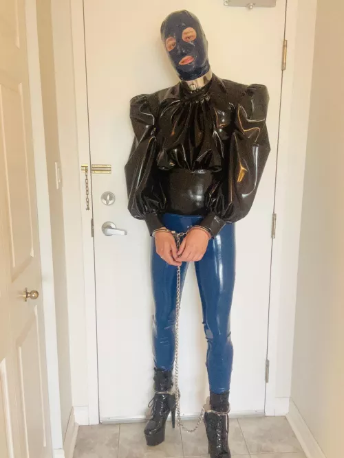 Latex and metal. A great combination 
