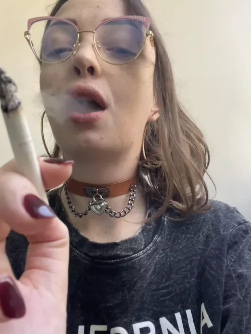 Marlboro Gold and black coffee is my favorite morning start