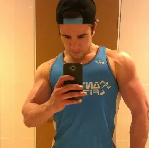 Save me from endless baby sitting. 😭😭😭