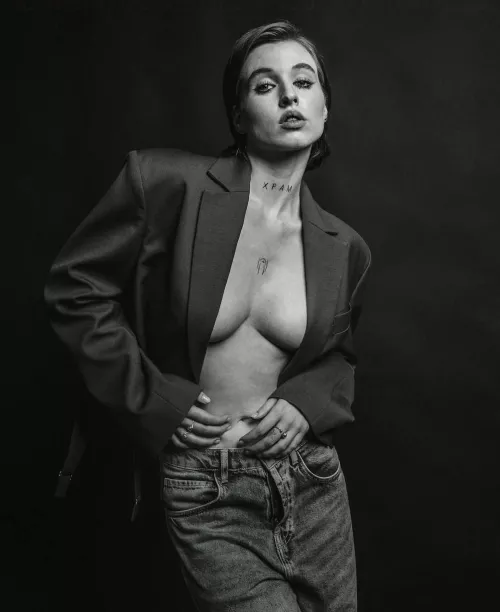 You walk in and see me like that. What’s next?😏