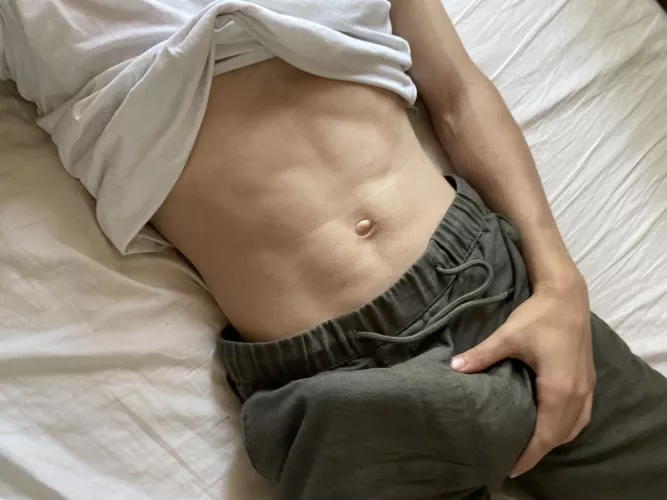 (20) Nothing like a morning wood bulge