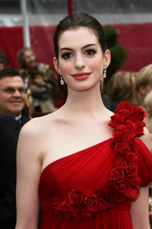 Anne Hathaway 