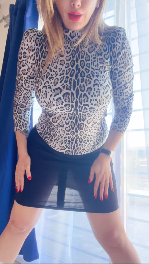 Come play with mommy 