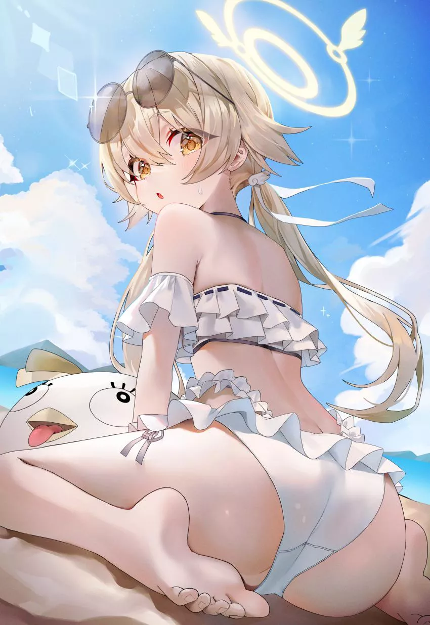 Cute and sexy angel waifu